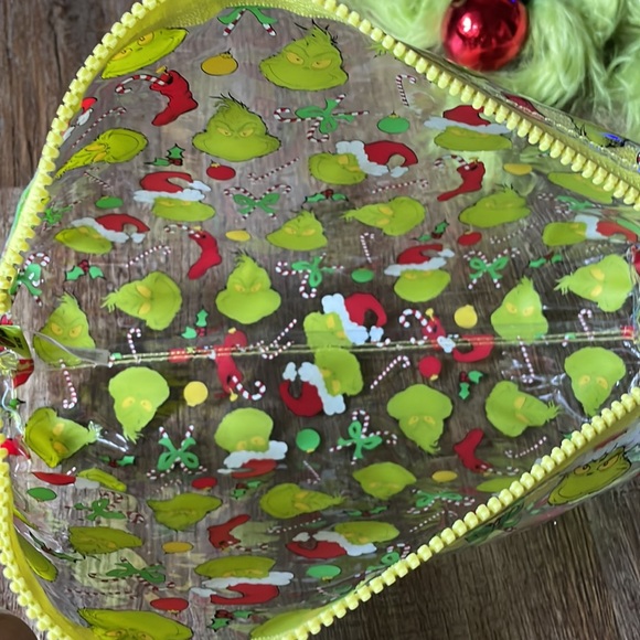 Grinch Cosmetic/Travel Bag - Picture 5 of 9